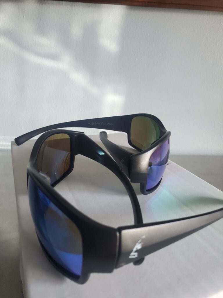 Polarized Sunglasses with 2X readers – Bart's Bay Armor™